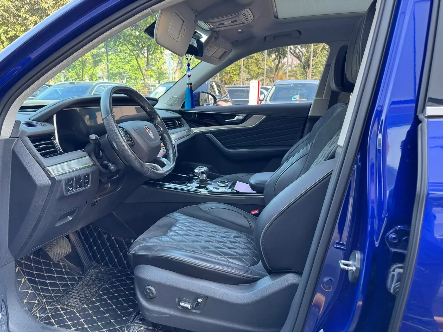 2019 HONGQI HS5 thumbnail 3