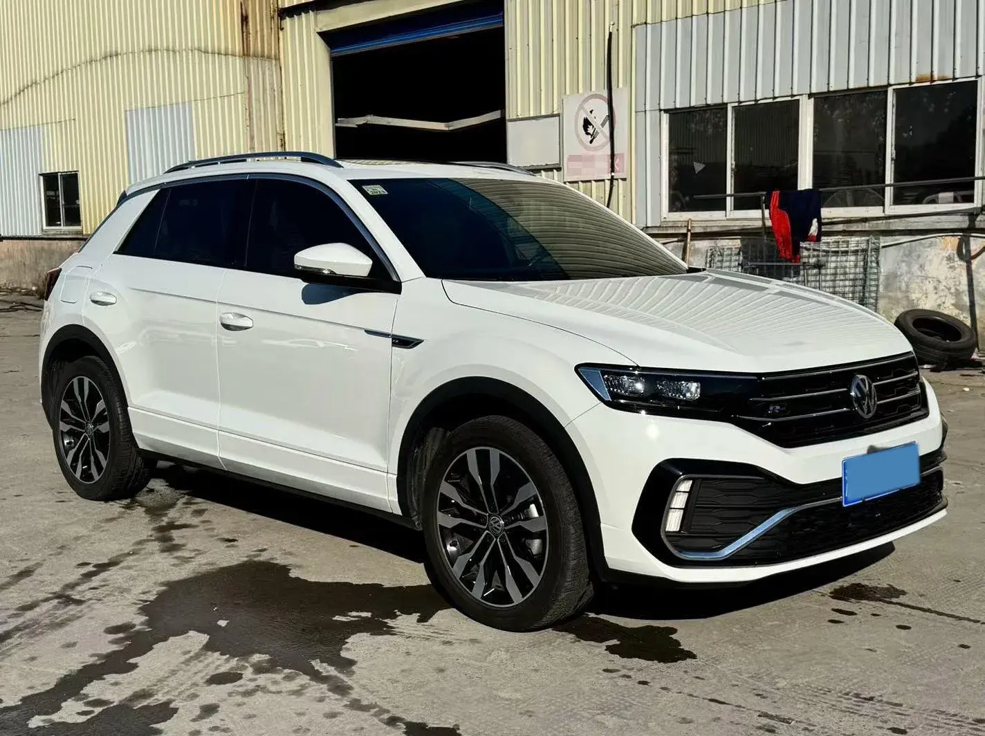 2020 VOLKSWAGEN T-ROC thumbnail 3