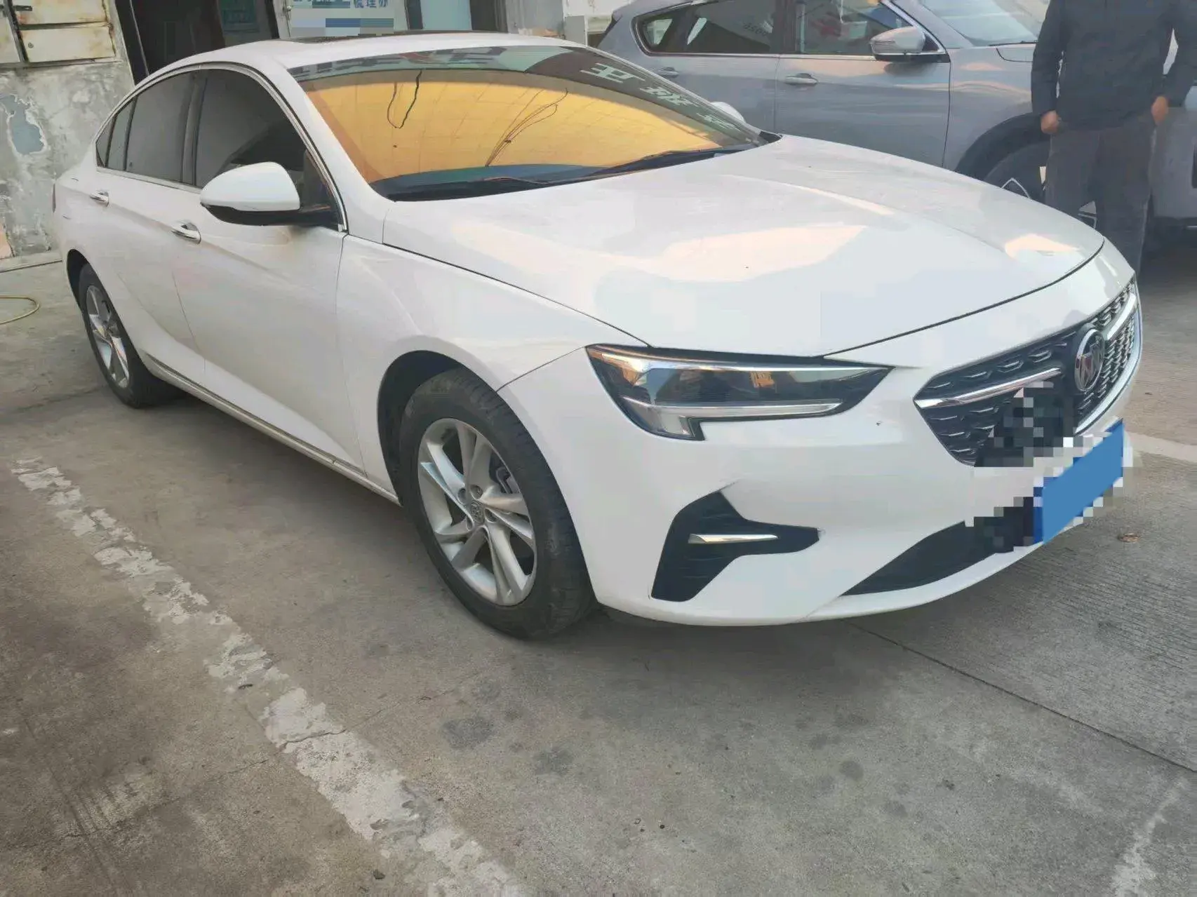 2020 BUICK REGAL thumbnail 2