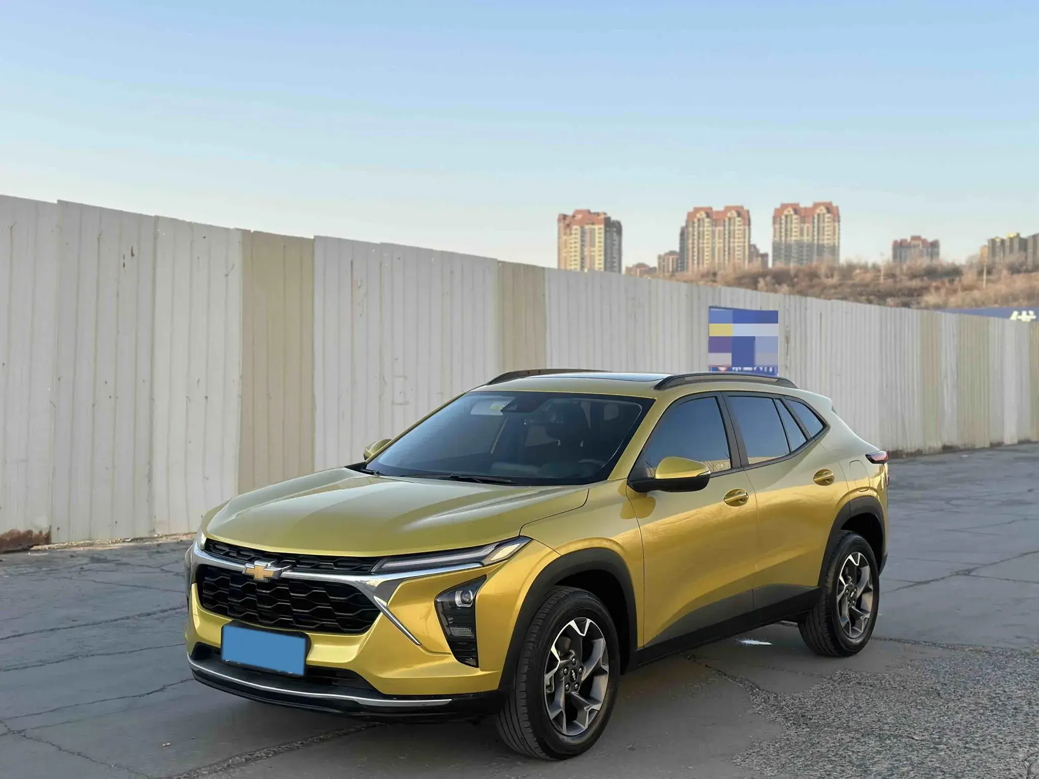 2022 CHEVROLET SEEKER view 1