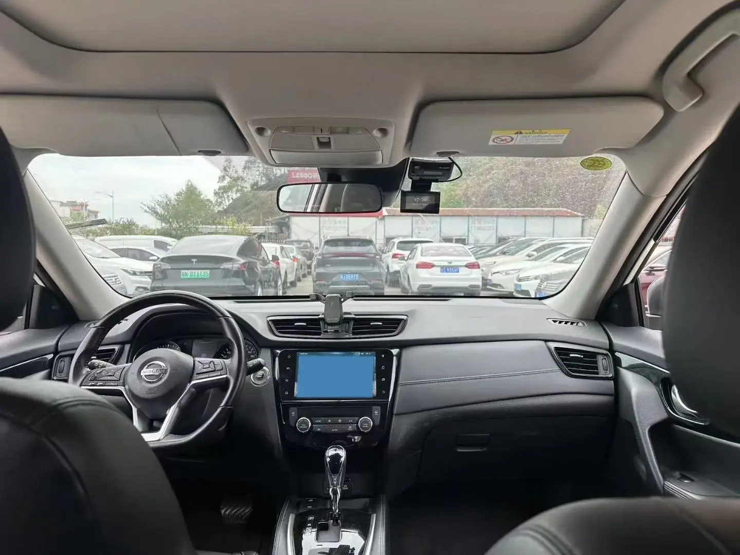 2020 NISSAN X-TRAIL thumbnail 3