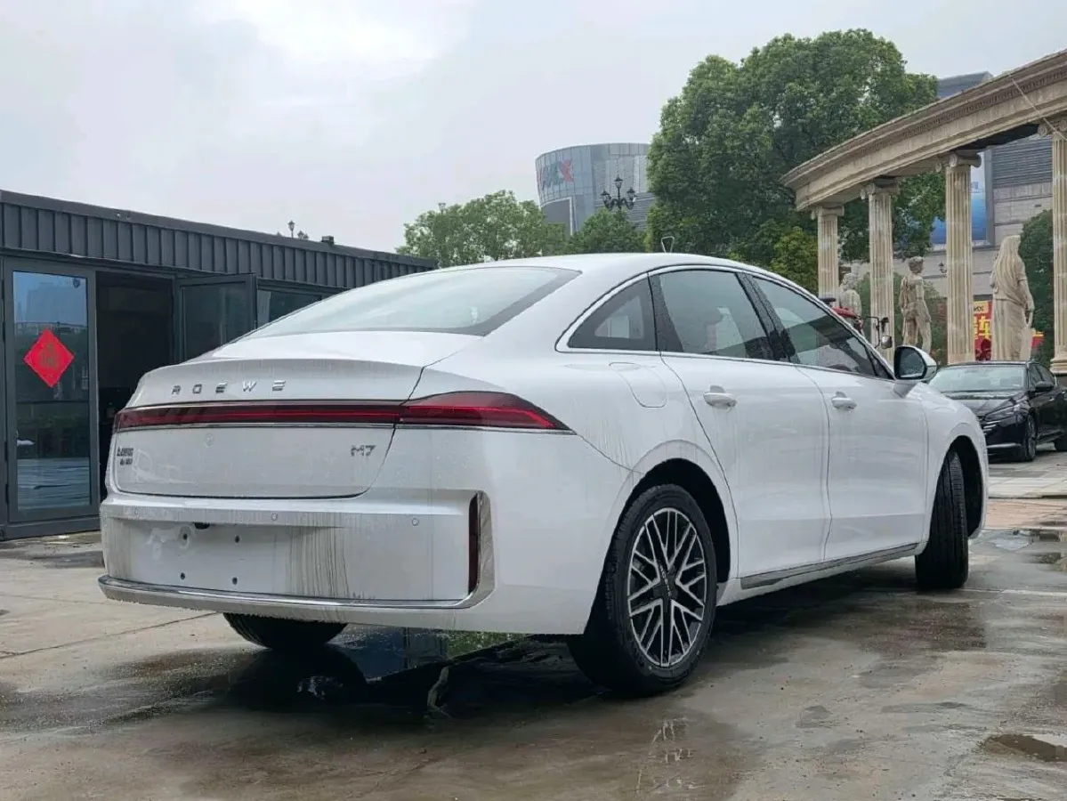 2025 Roewe M7 DMH 1.5L 112HP L4 1DHT PHEV,autocango,china used car exporter,china ev exporter,chinese used car exporter,chinese used ev exporter