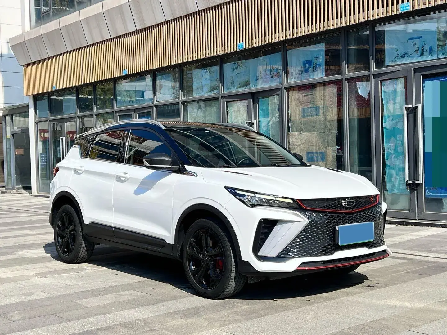 2022 GEELY COOLRAY thumbnail 3