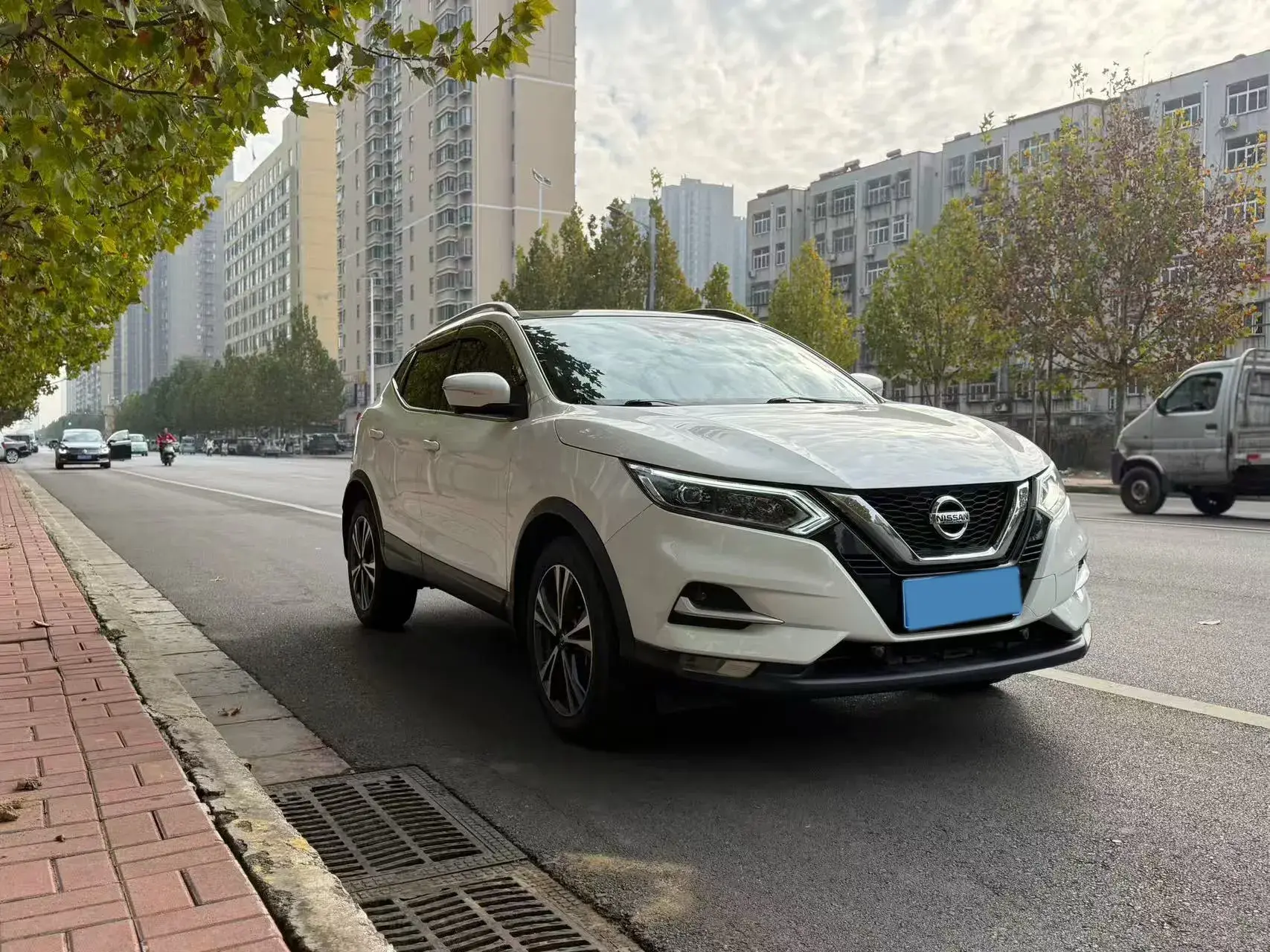 2021 NISSAN QASHQAI thumbnail 3