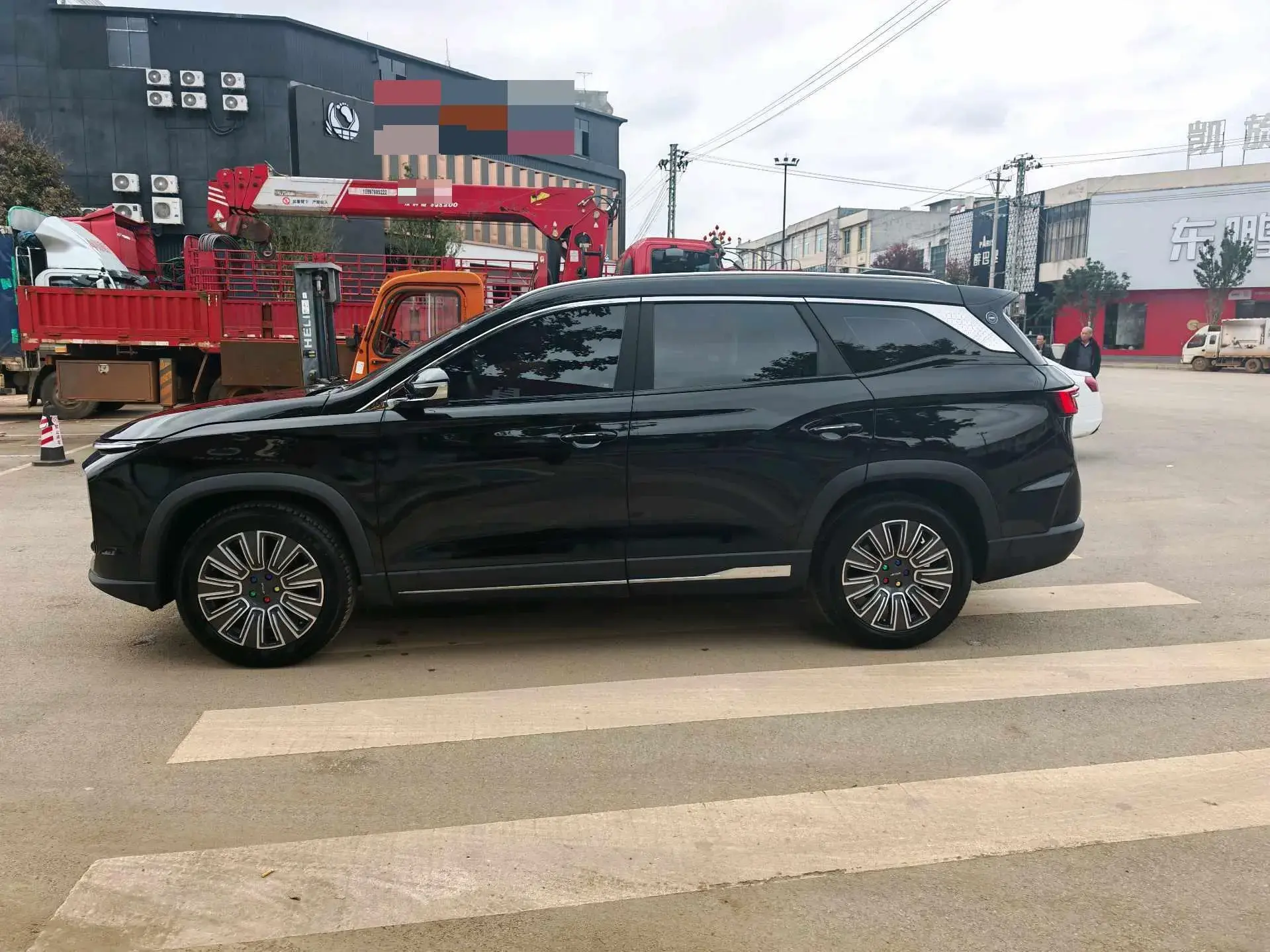 2024 JETOUR X90 thumbnail 4