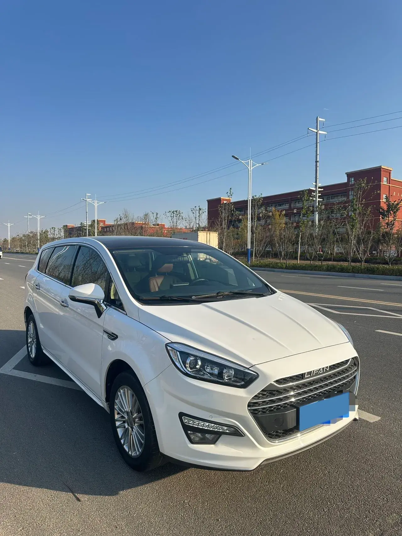 2017 LIFAN XUANLANG thumbnail 2