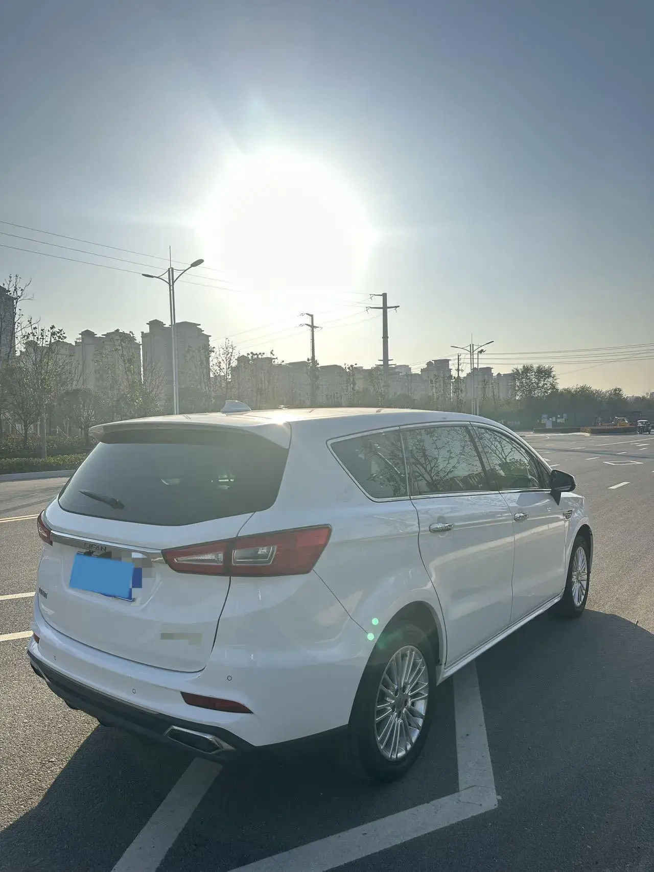 2017 LIFAN XUANLANG thumbnail 4