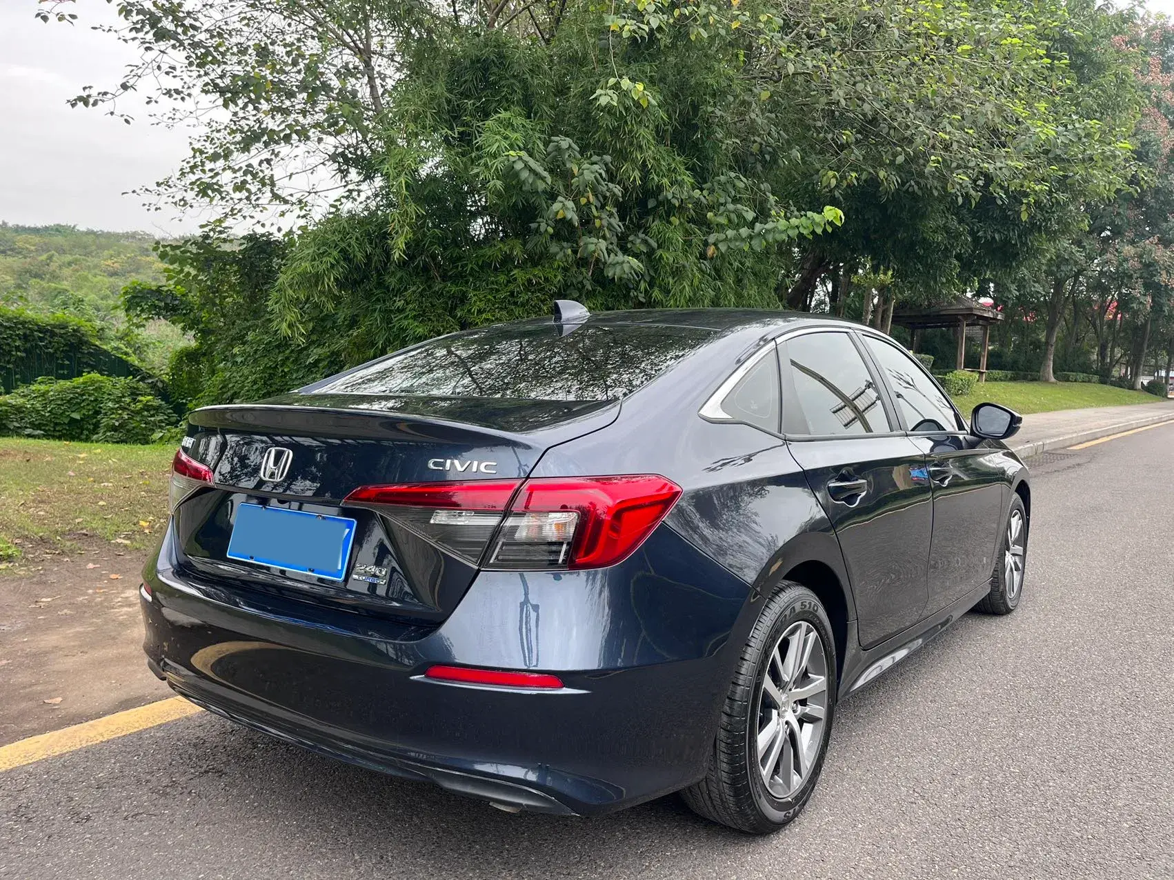 2023 HONDA CIVIC thumbnail 3