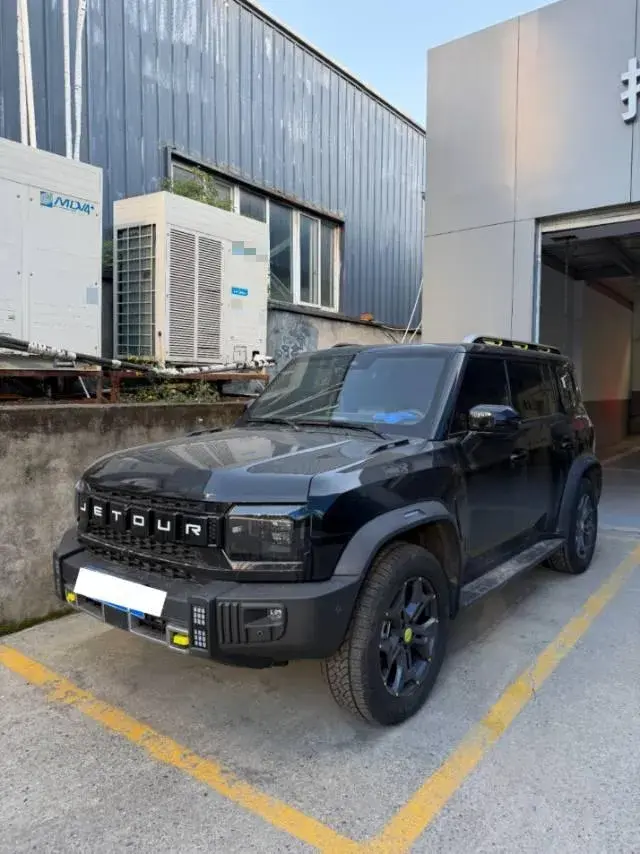 2023 Jetour Traveller 2.0T 254HP L4 8AT