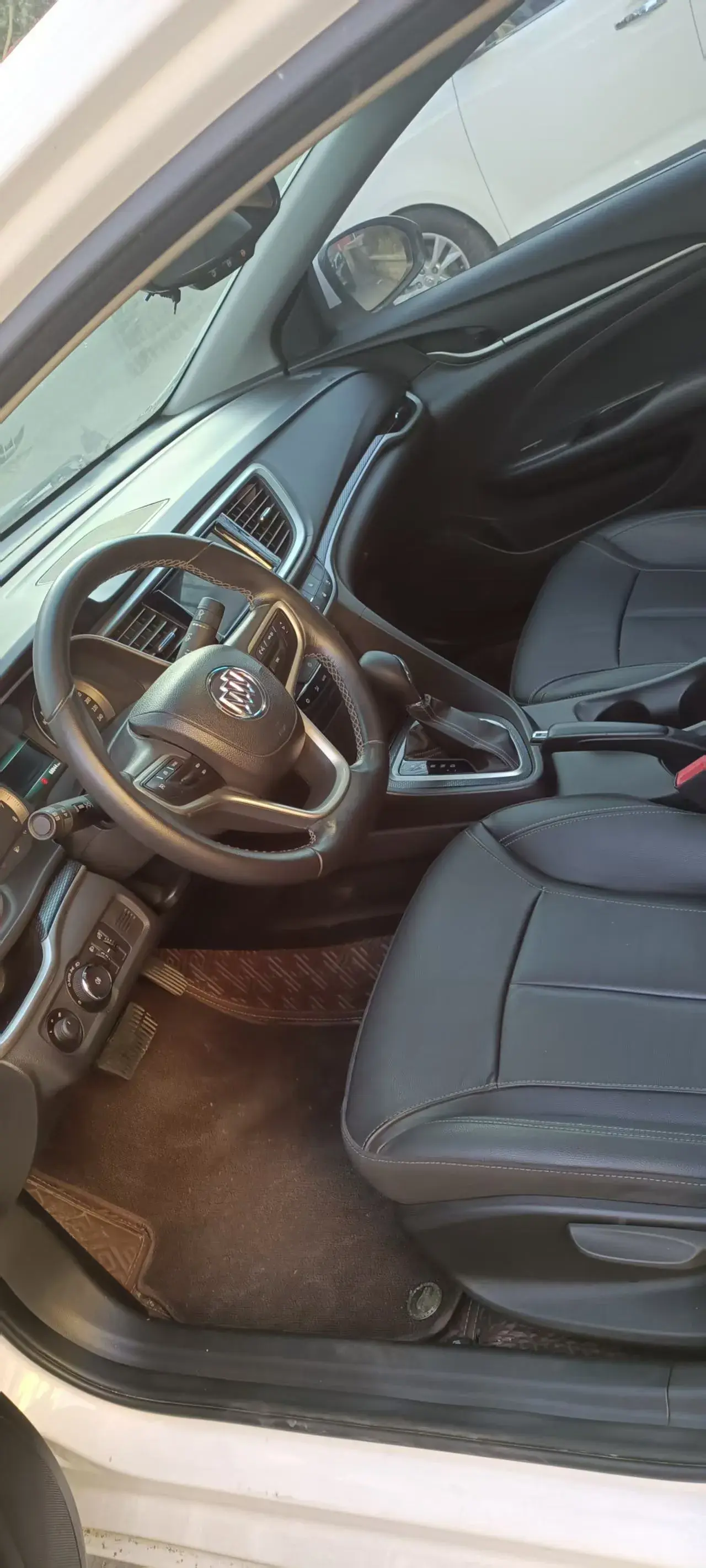 2019 BUICK EXCELLE thumbnail 2