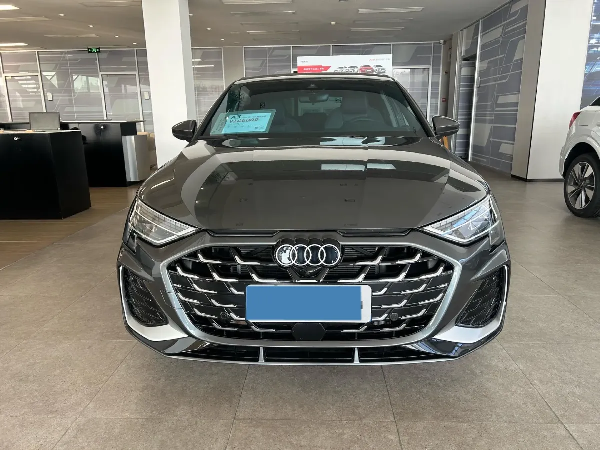 2025 Audi A3 1.5T 160HP L4 7DCT,autocango,china used car exporter,china ev exporter,chinese used car exporter,chinese used ev exporter