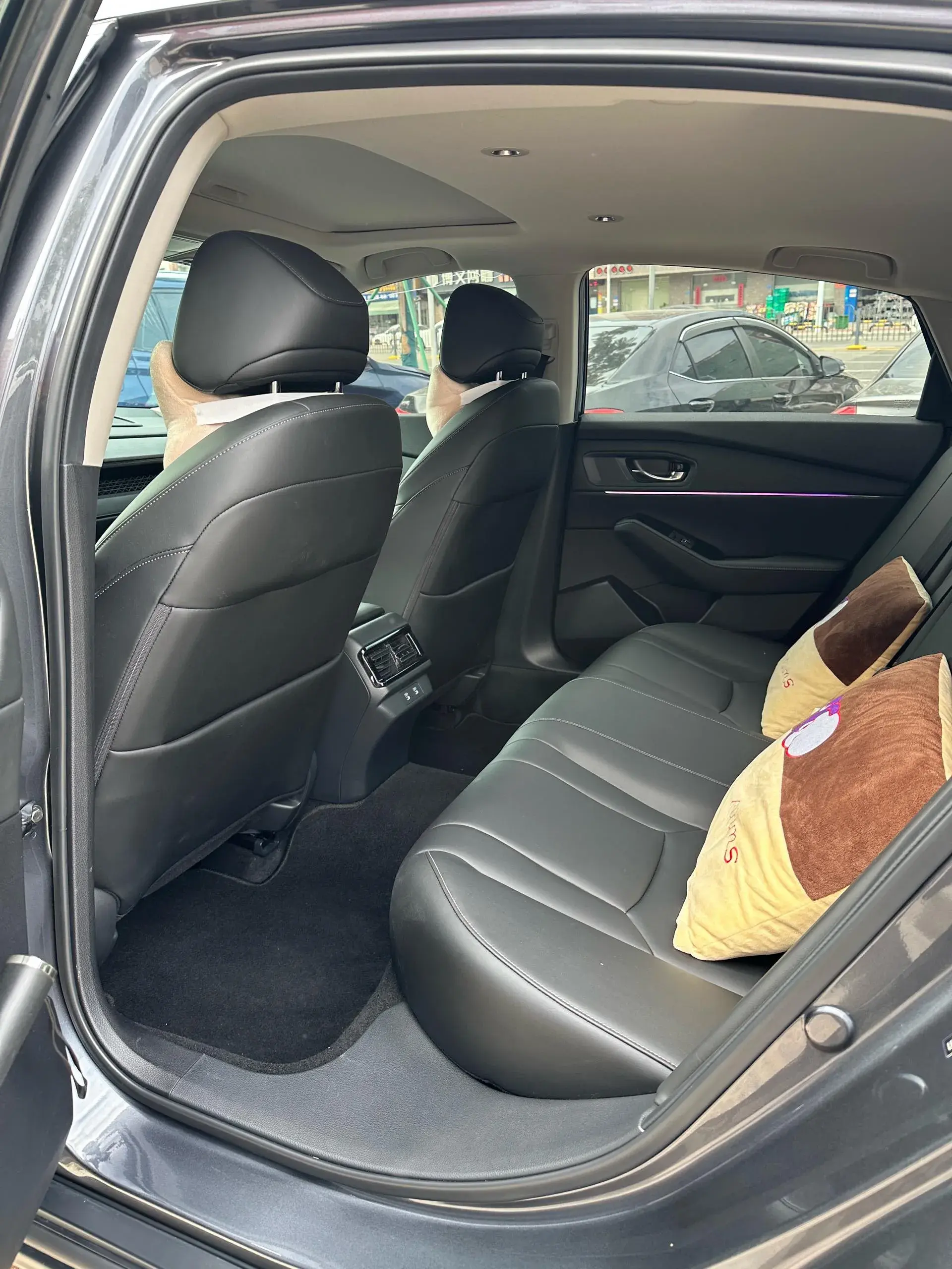 2023 HONDA ACCORD thumbnail 4