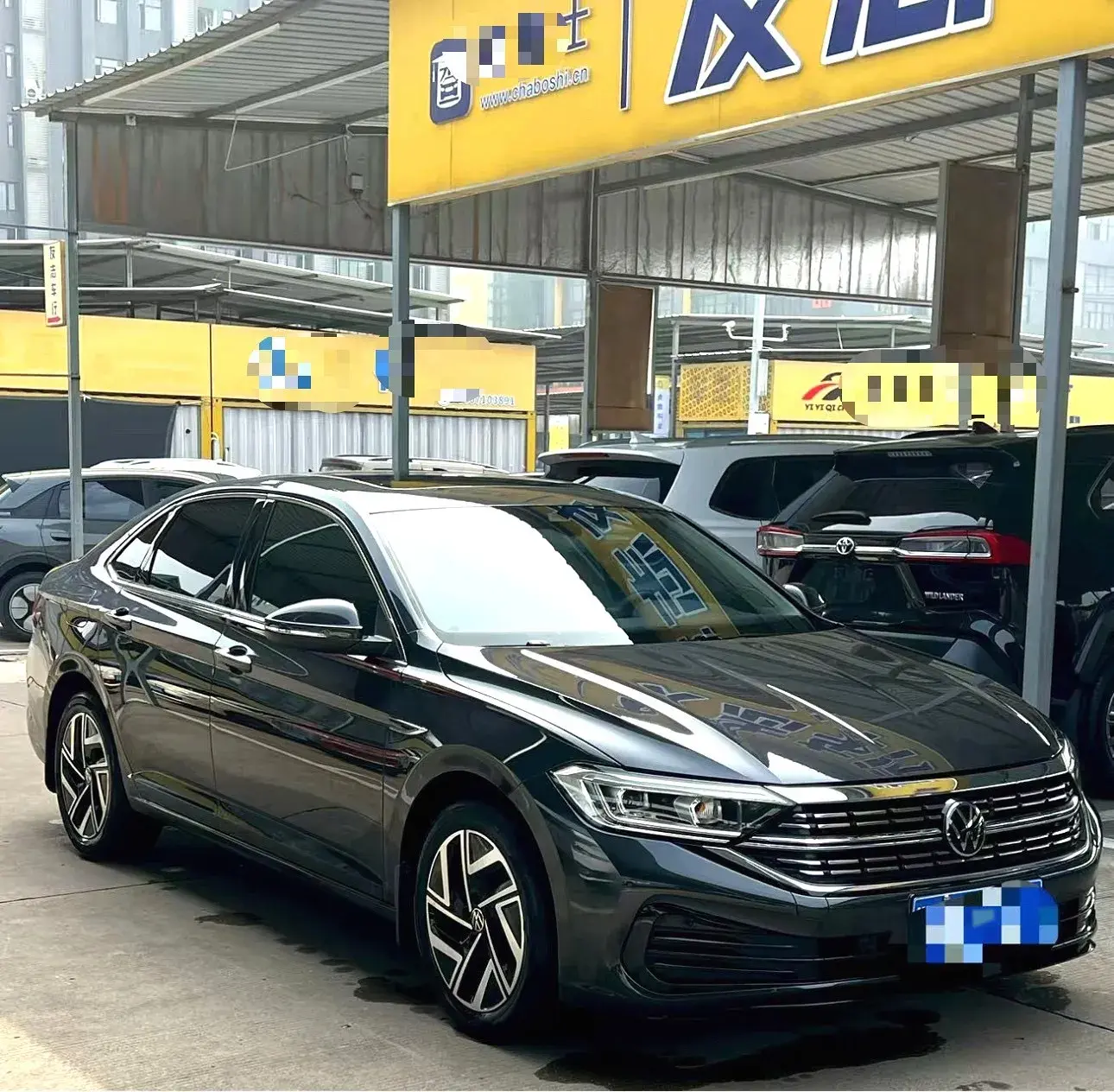 2023 VOLKSWAGEN SAGITAR thumbnail 3