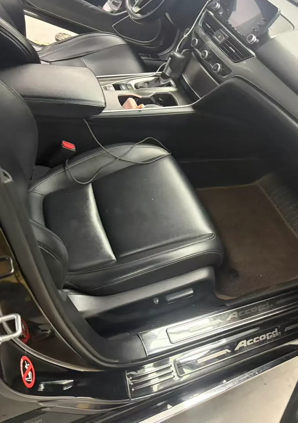 2018 HONDA ACCORD thumbnail 4