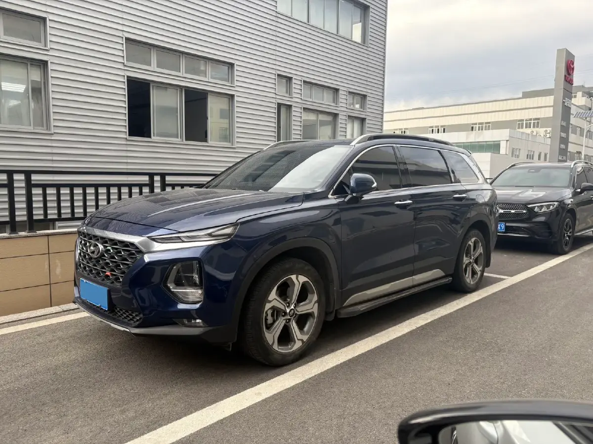 2019 Hyundai Santafe 2.0T 230HP L4 8AT