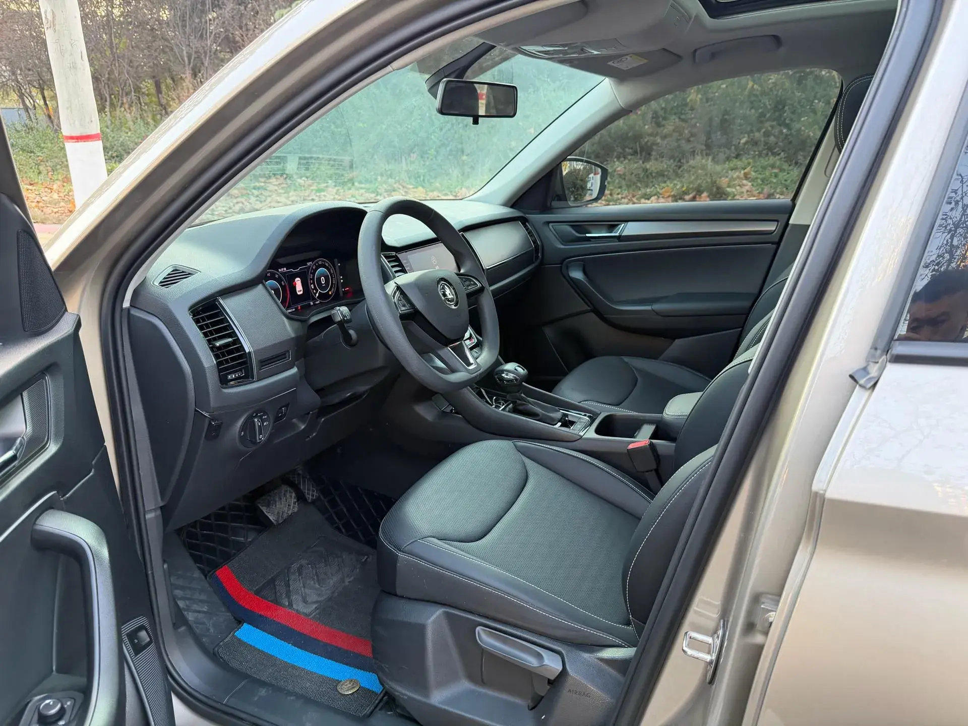 2021 SKODA KODIAK thumbnail 4