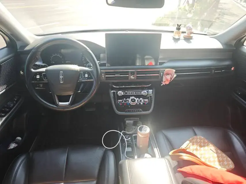 2021 LINCOLN CORSAIR thumbnail 4