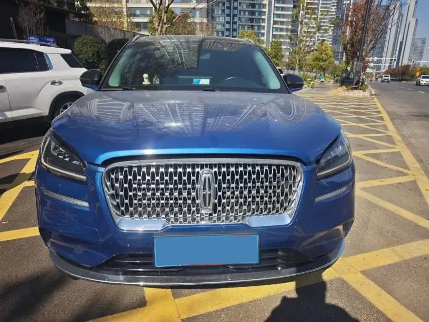 2021 LINCOLN CORSAIR thumbnail 2