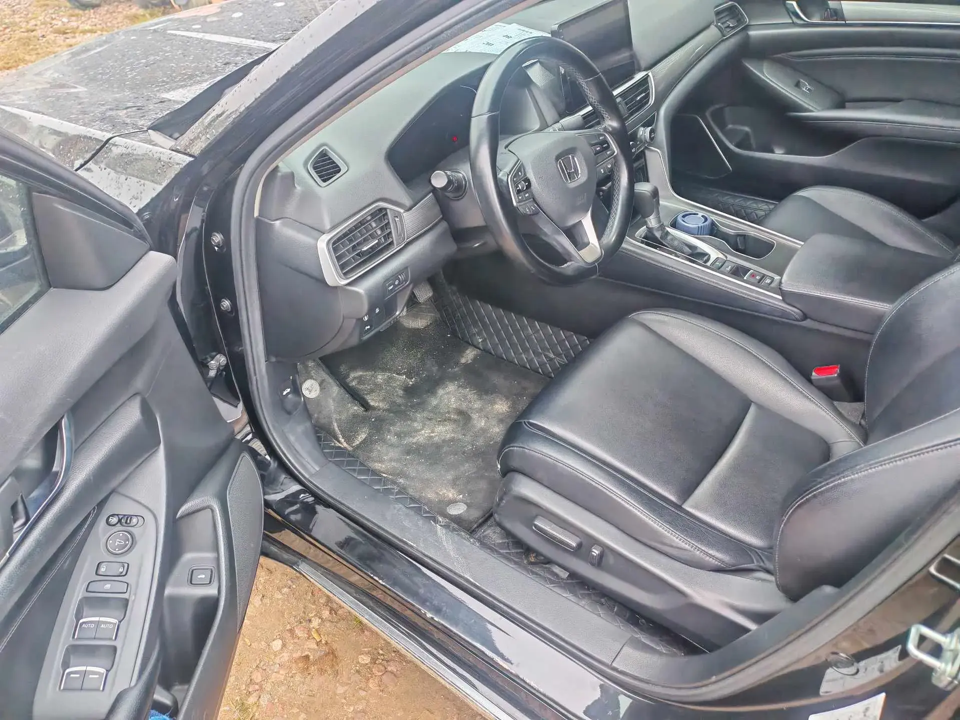 2021 HONDA ACCORD thumbnail 3