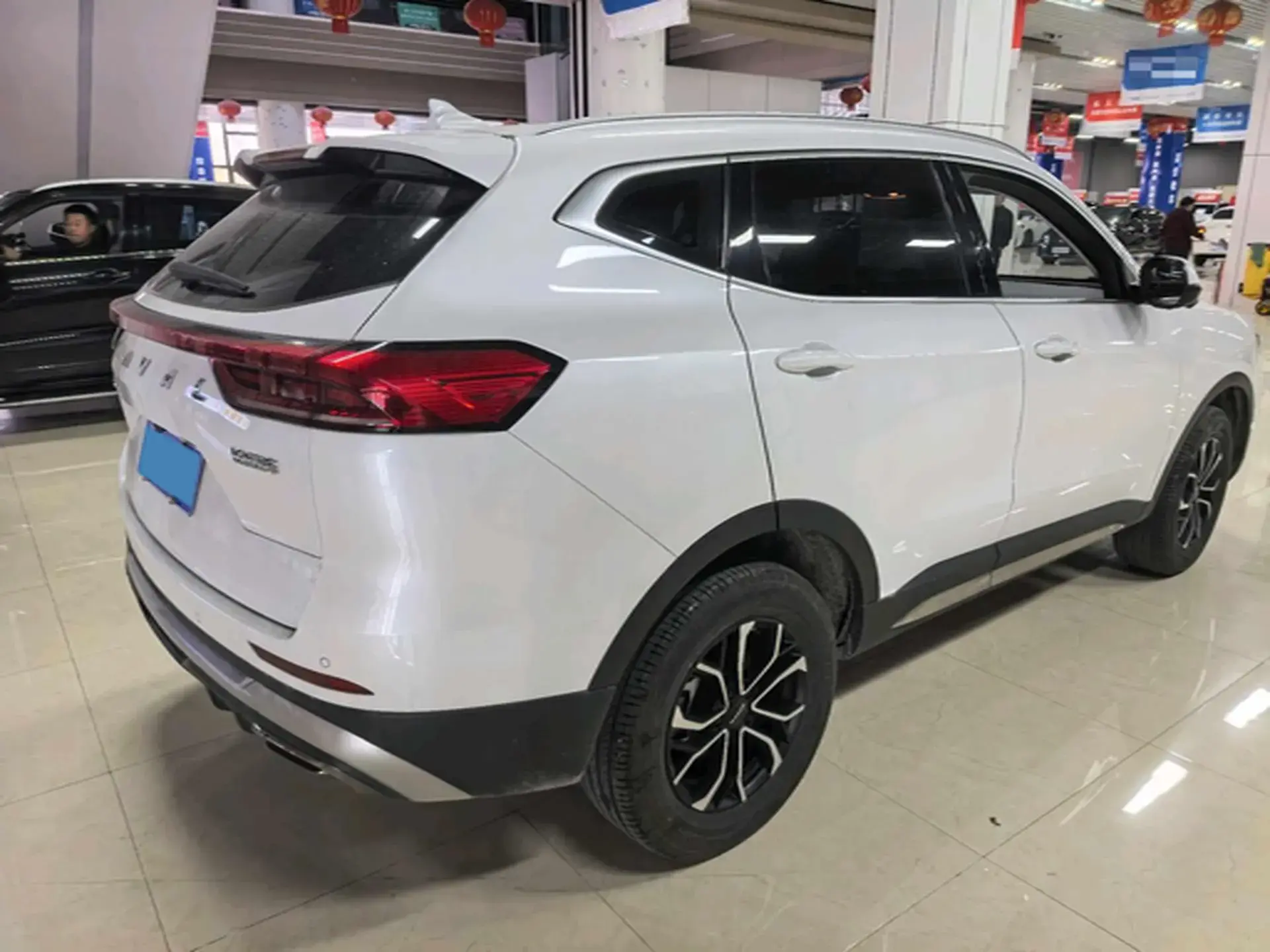 2023 HAVAL H6 thumbnail 2