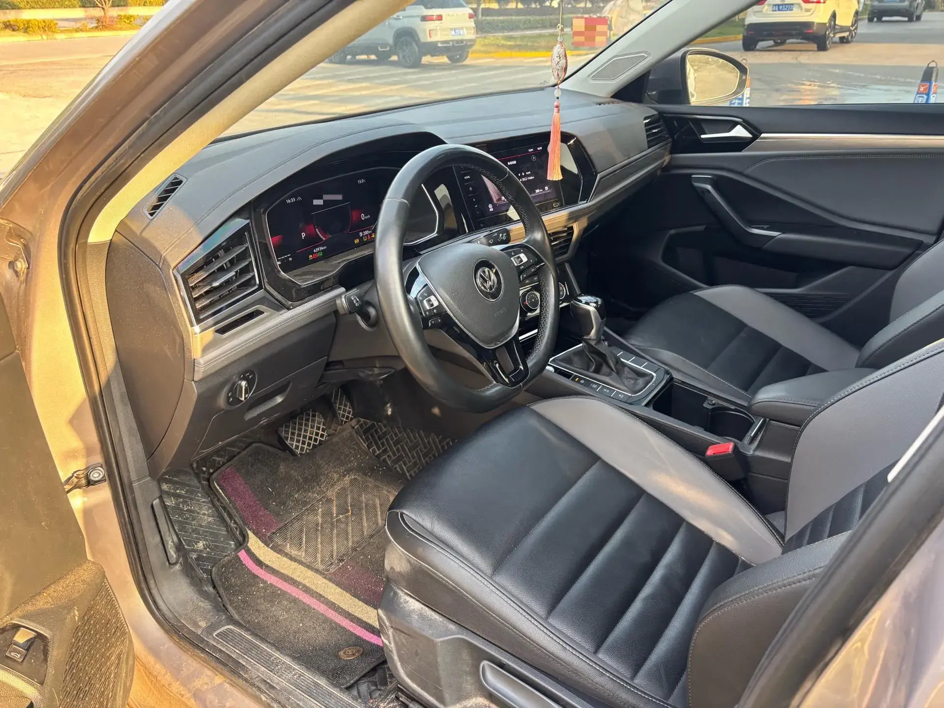 2020 VOLKSWAGEN SAGITAR thumbnail 3