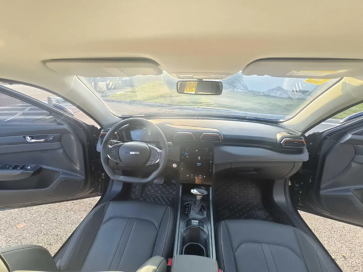 2023 DongFeng Aeolus YiXuan 1.5L 125HP L4 6DCT,autocango,china used car exporter,china ev exporter,chinese used car exporter,chinese used ev exporter