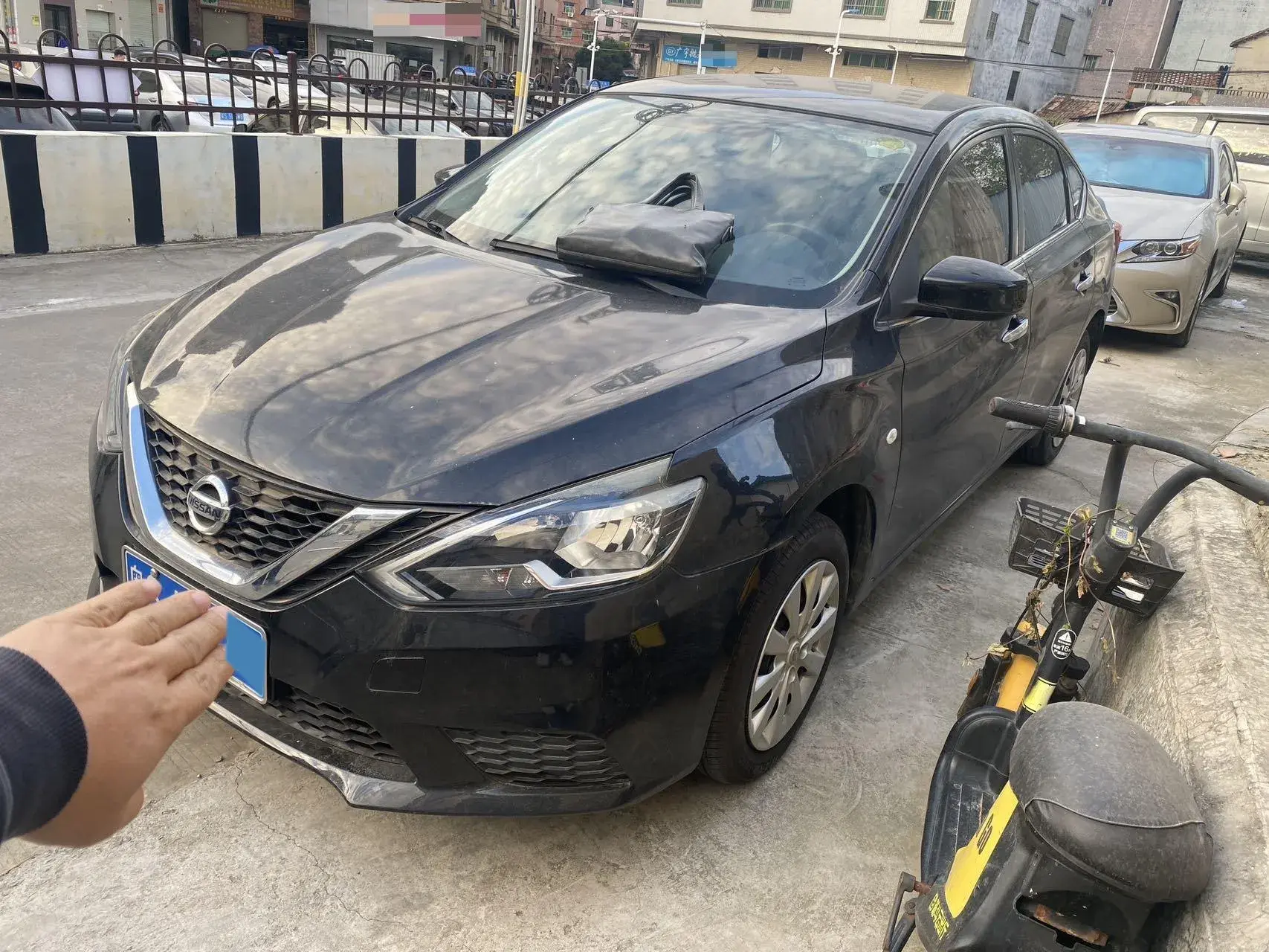 2019 NISSAN SYLPHY view 1