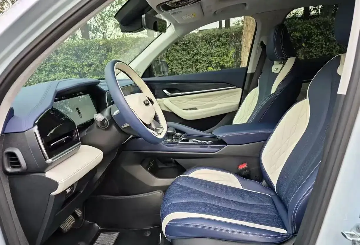 2022 GEELY MONJARO thumbnail 2