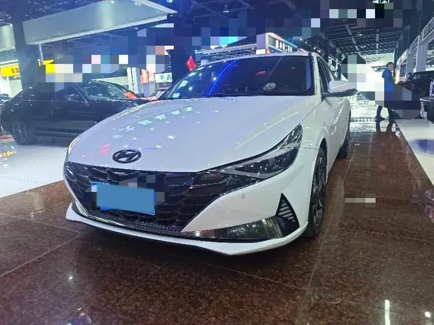 2021 HYUNDAI ELANTRA view 1