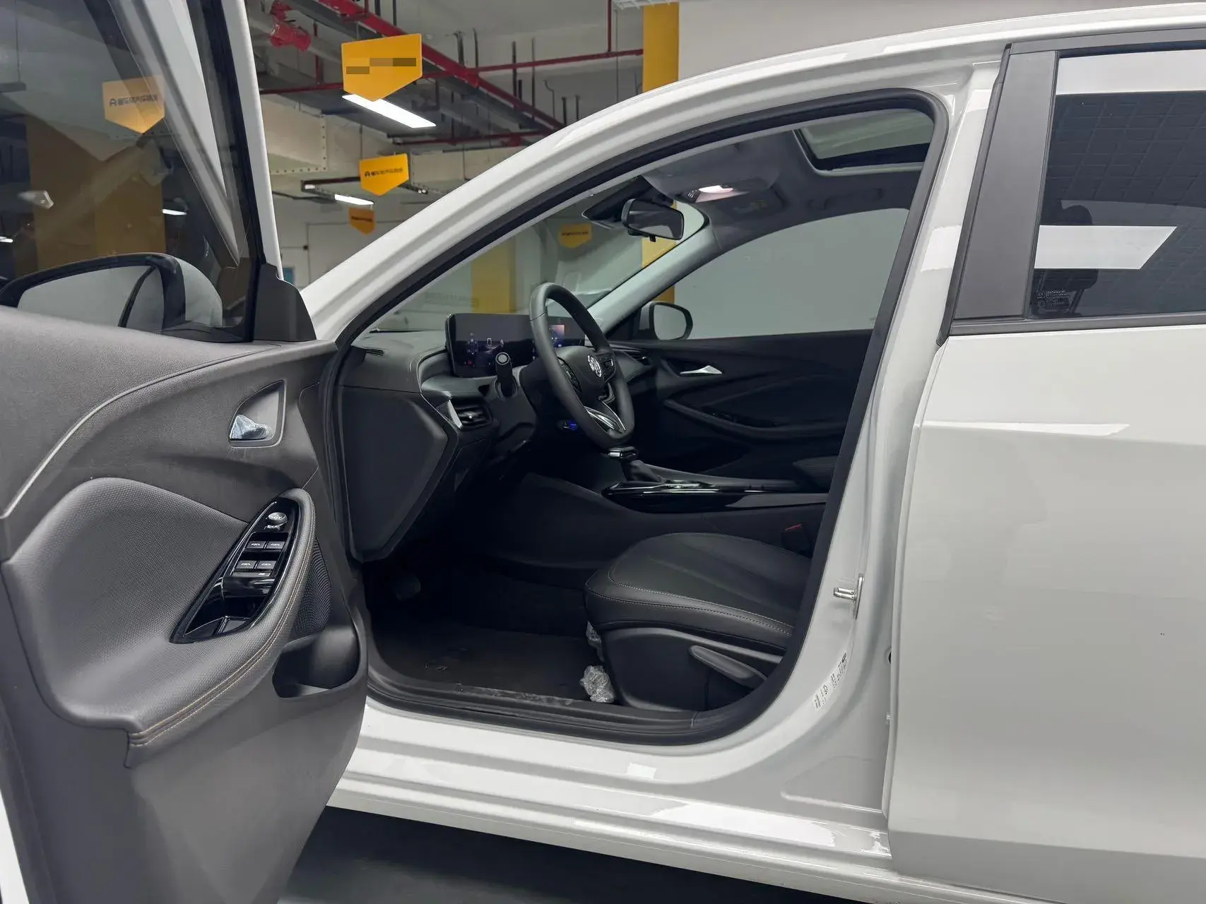 2023 BUICK VERANO thumbnail 2