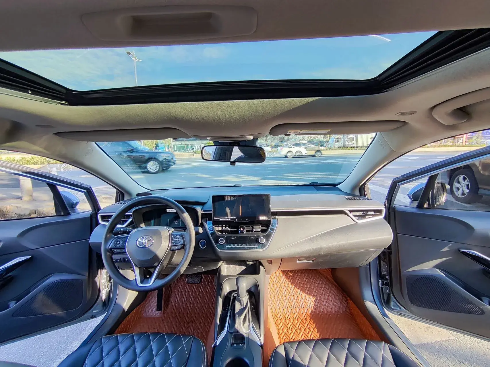 2023 TOYOTA COROLLA thumbnail 4