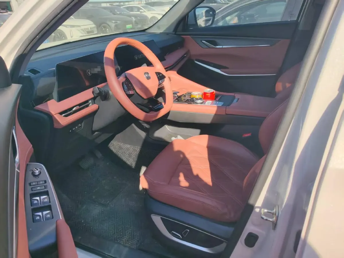 2023 ChangAn CS75 Plus iDD 1.5T 170HP L4 6TCT PHEV 28.39KWH,autocango,china used car exporter,china ev exporter,chinese used car exporter,chinese used ev exporter