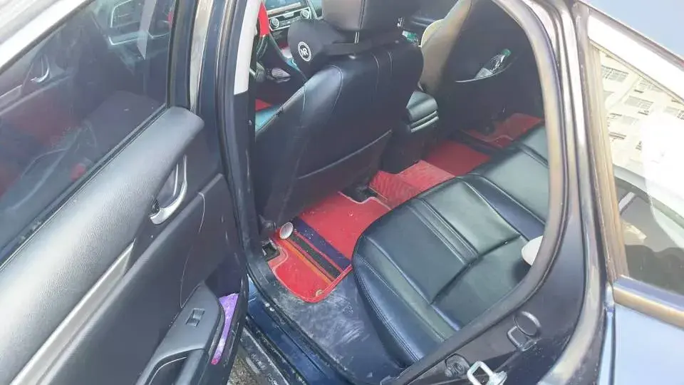 2019 HONDA CIVIC thumbnail 4