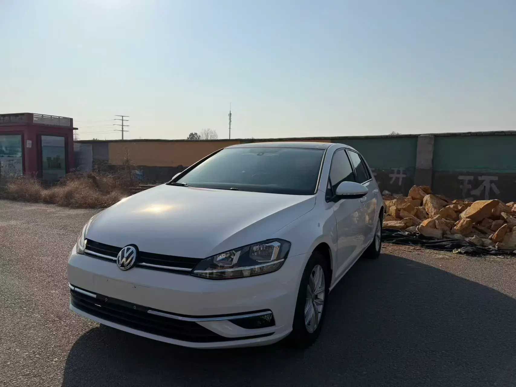 2019 VOLKSWAGEN GOLF view 1