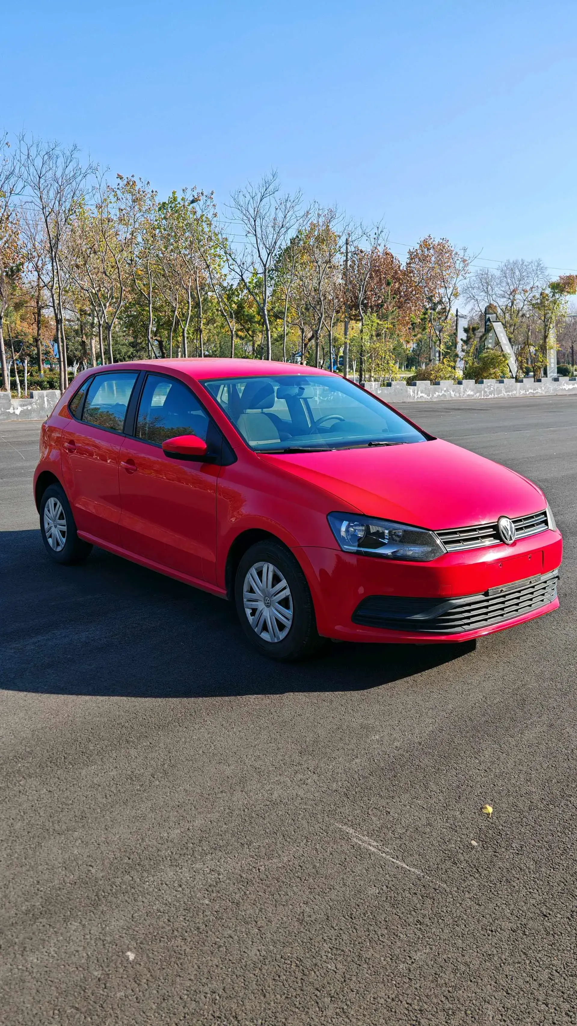 2018 VOLKSWAGEN POLO thumbnail 3