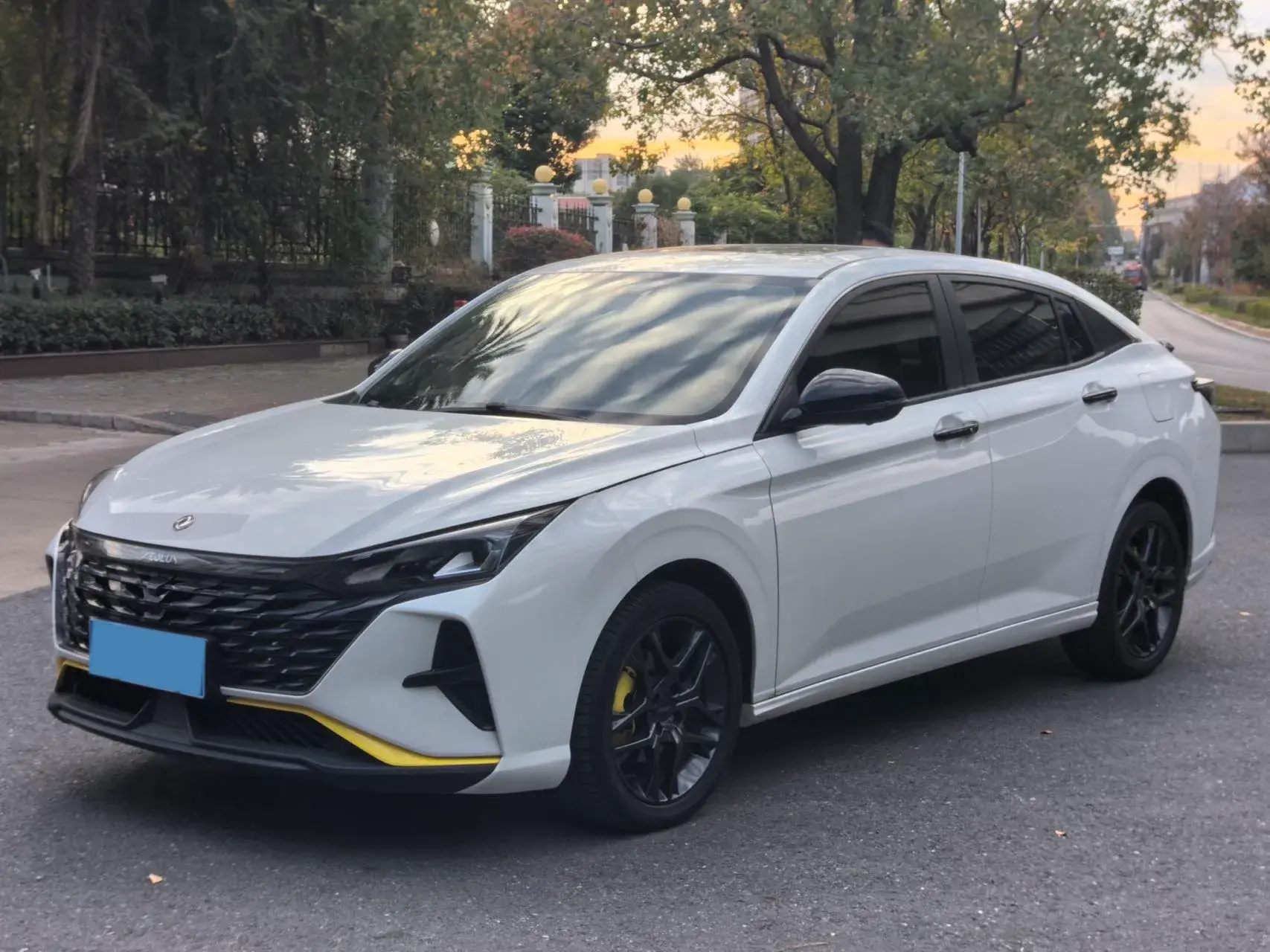 2023 DONGFENG AEOLUS view 1