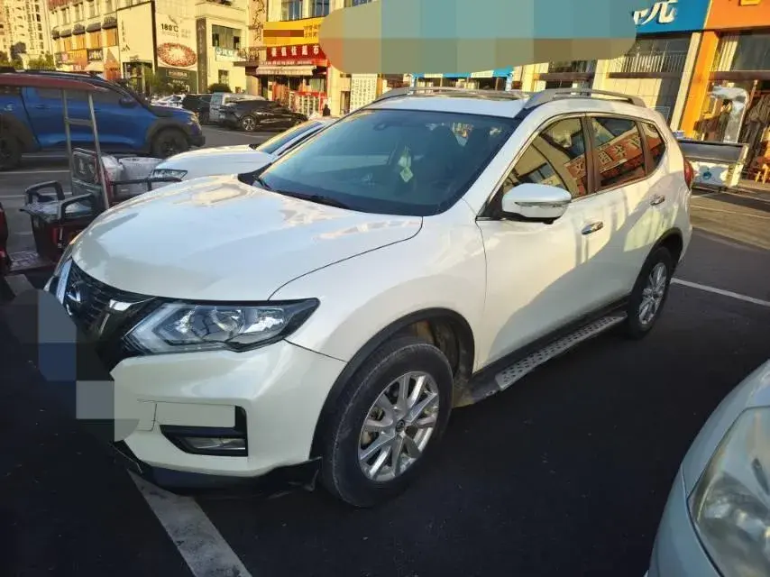 2019 NISSAN X-TRAIL view 1