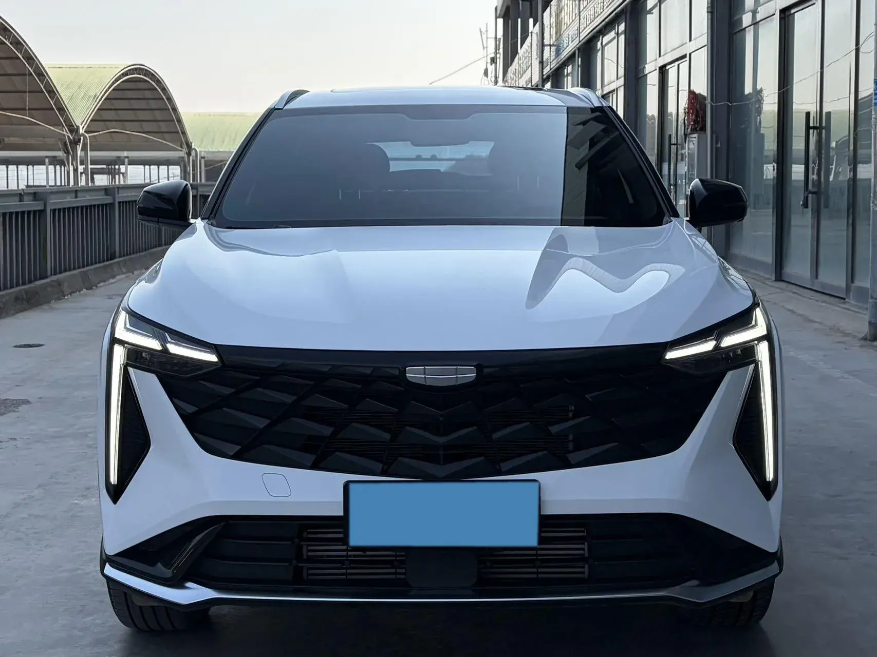 2024 GEELY AZKARRA thumbnail 2