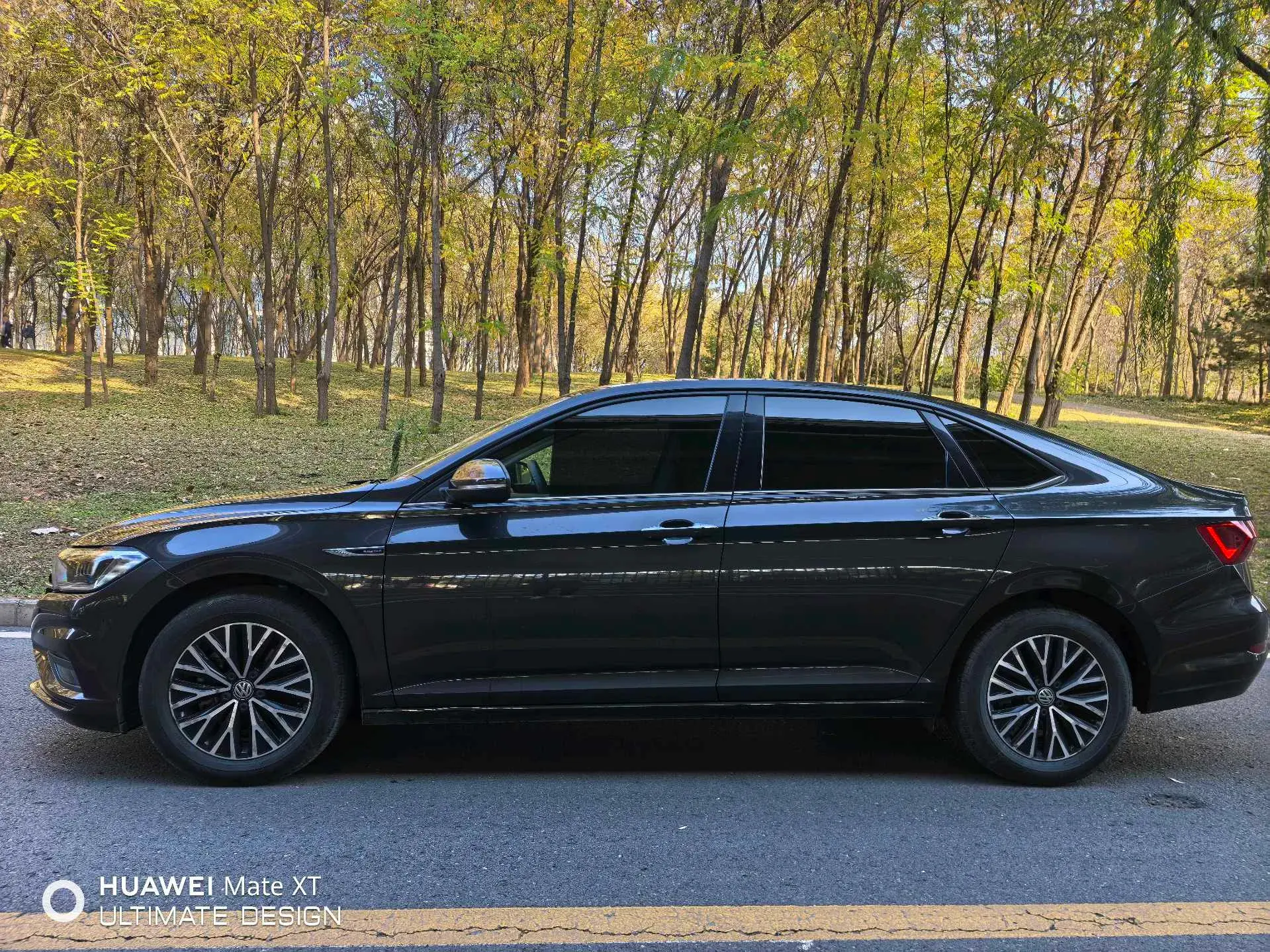 2020 VOLKSWAGEN SAGITAR thumbnail 3