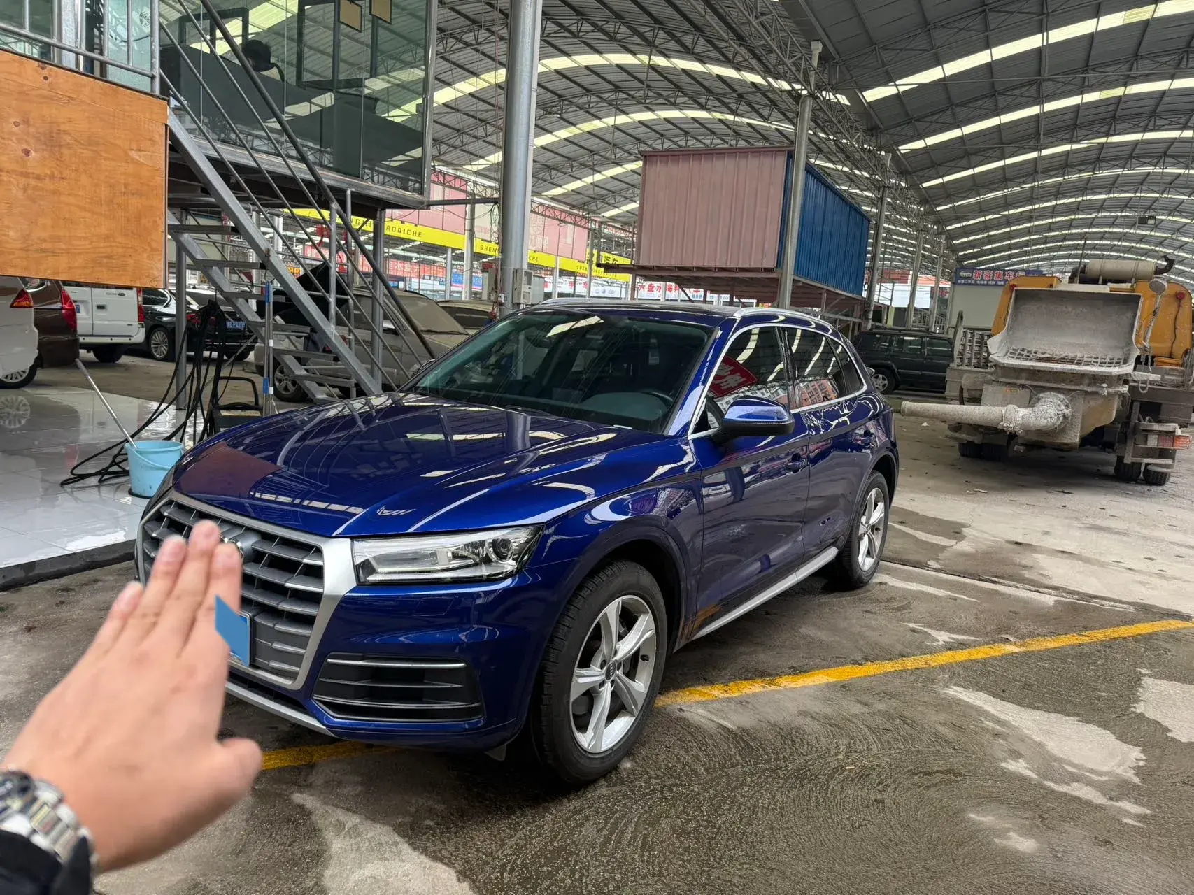 2020 AUDI Q5L view 1