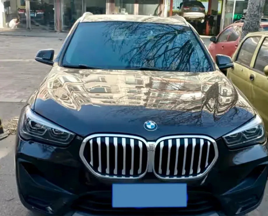 2021 BMW X1 thumbnail 2
