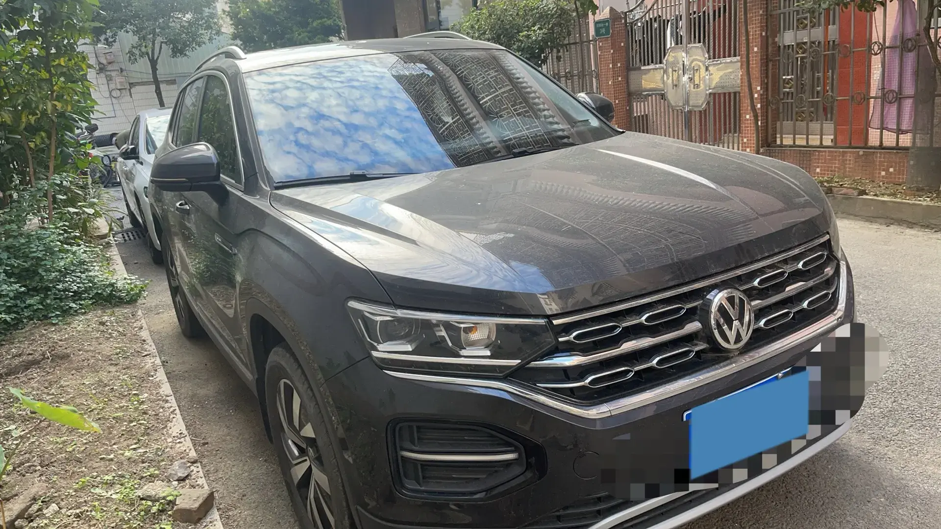 2021 VOLKSWAGEN TAYRON thumbnail 3