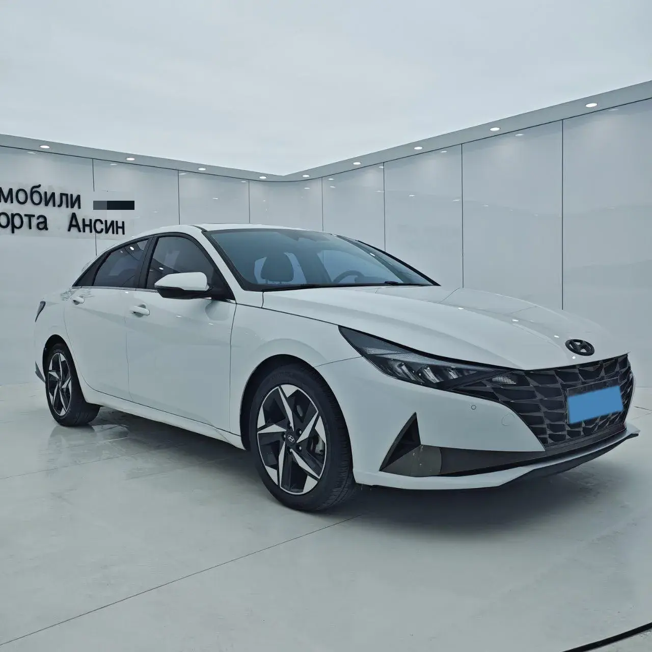 2021 HYUNDAI ELANTRA thumbnail 3