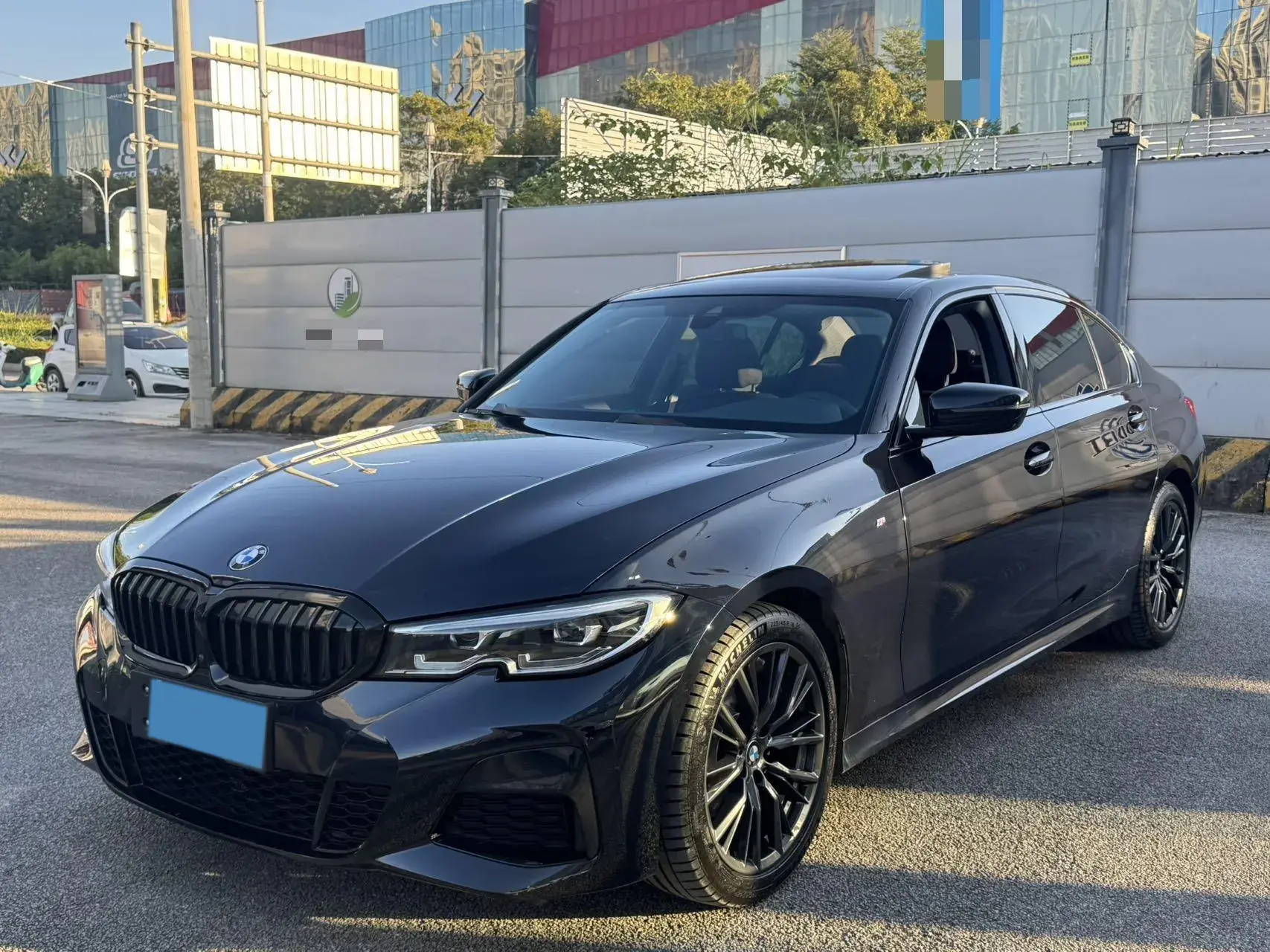2020 BMW 3 view 1