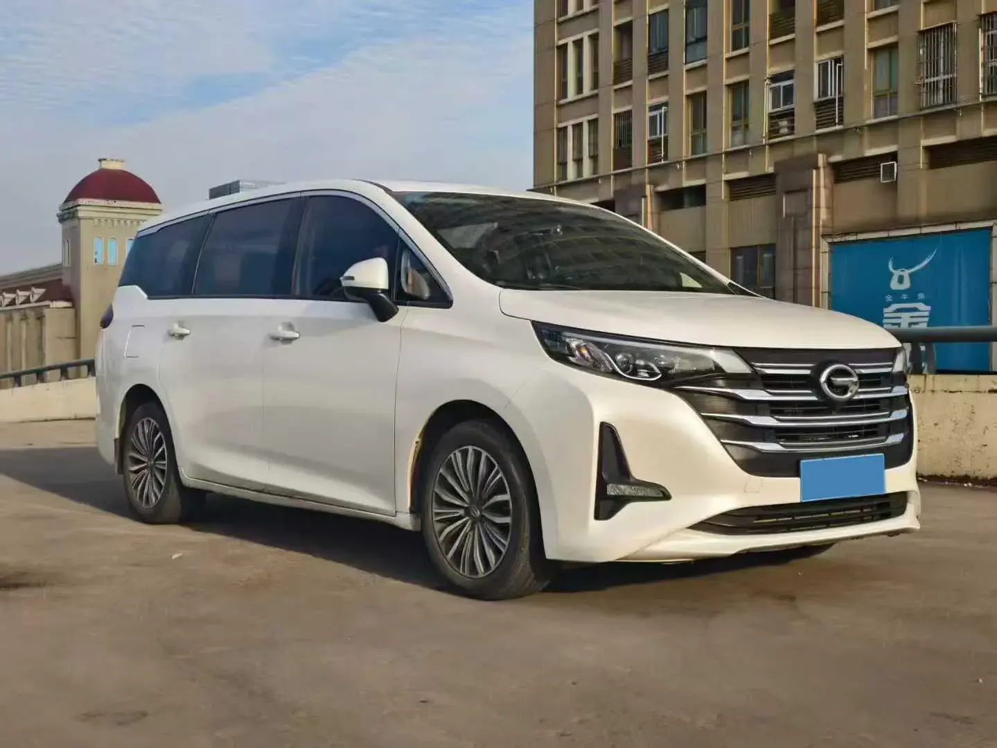 2021 GAC TRUMPCHI thumbnail 3