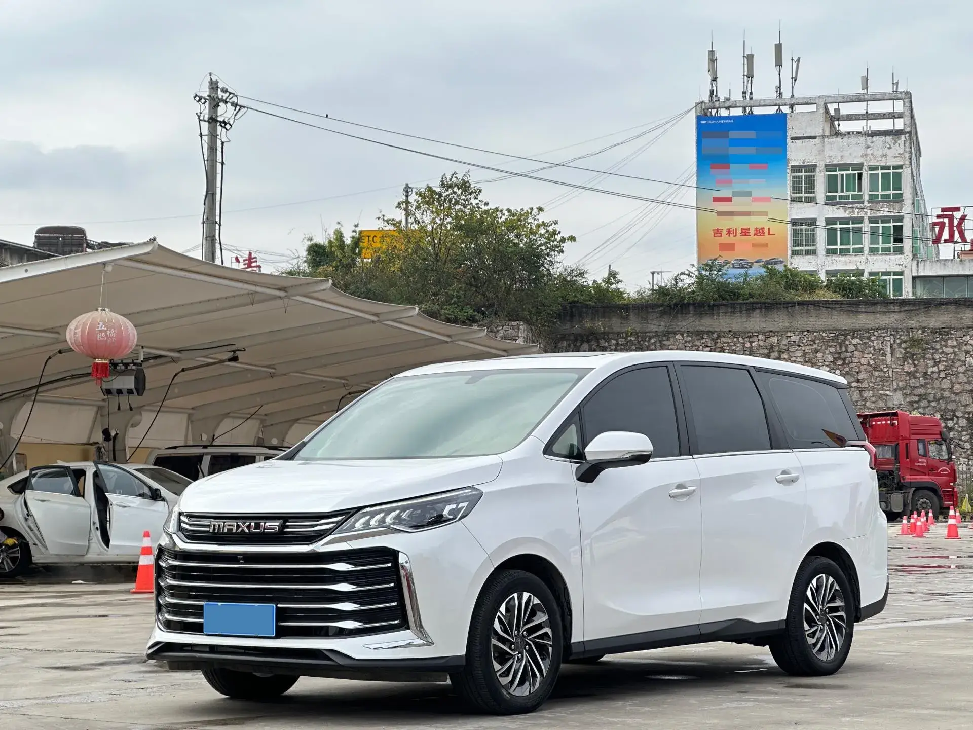 2023 MAXUS G50 view 1