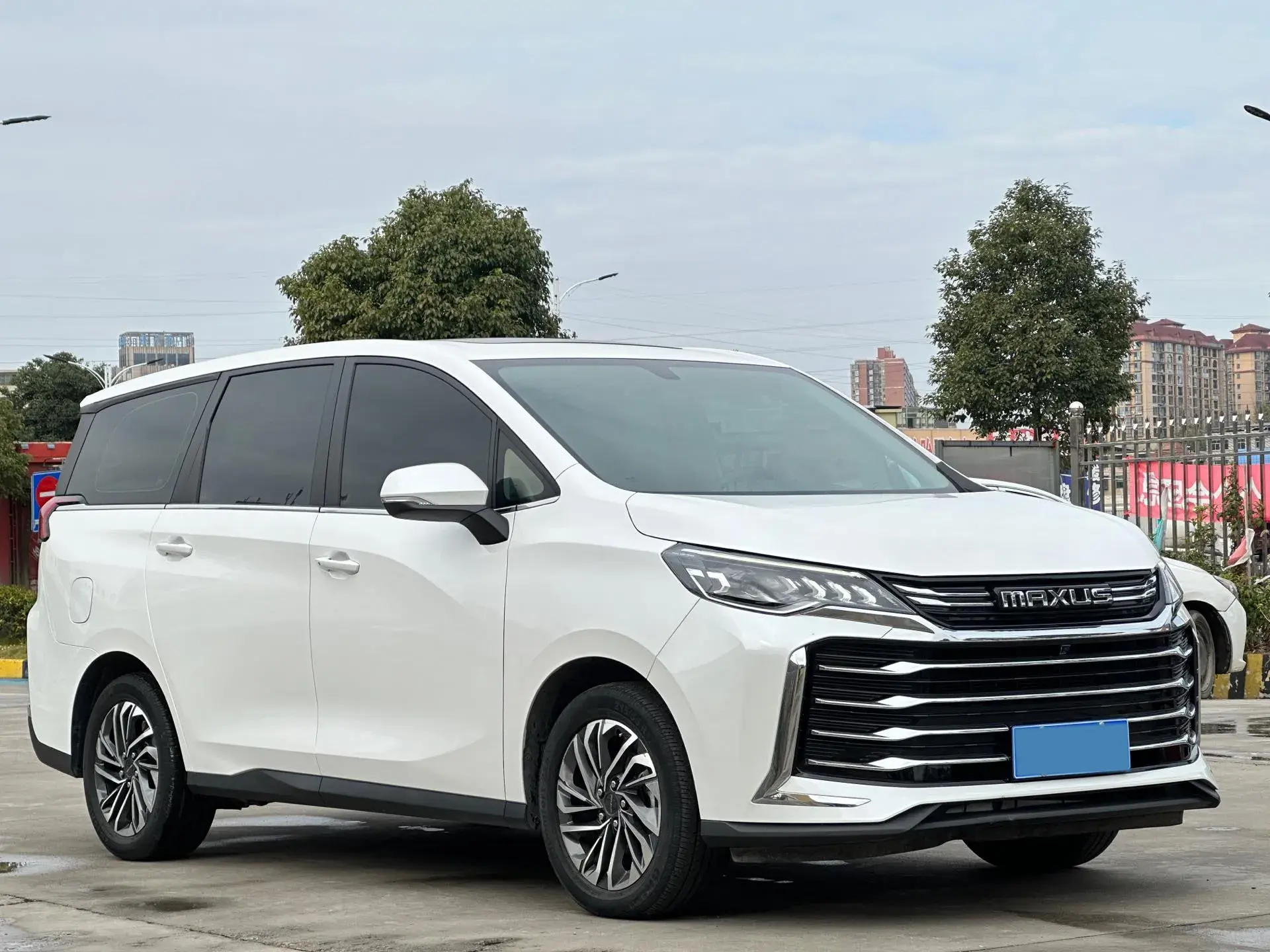 2023 MAXUS G50 thumbnail 3