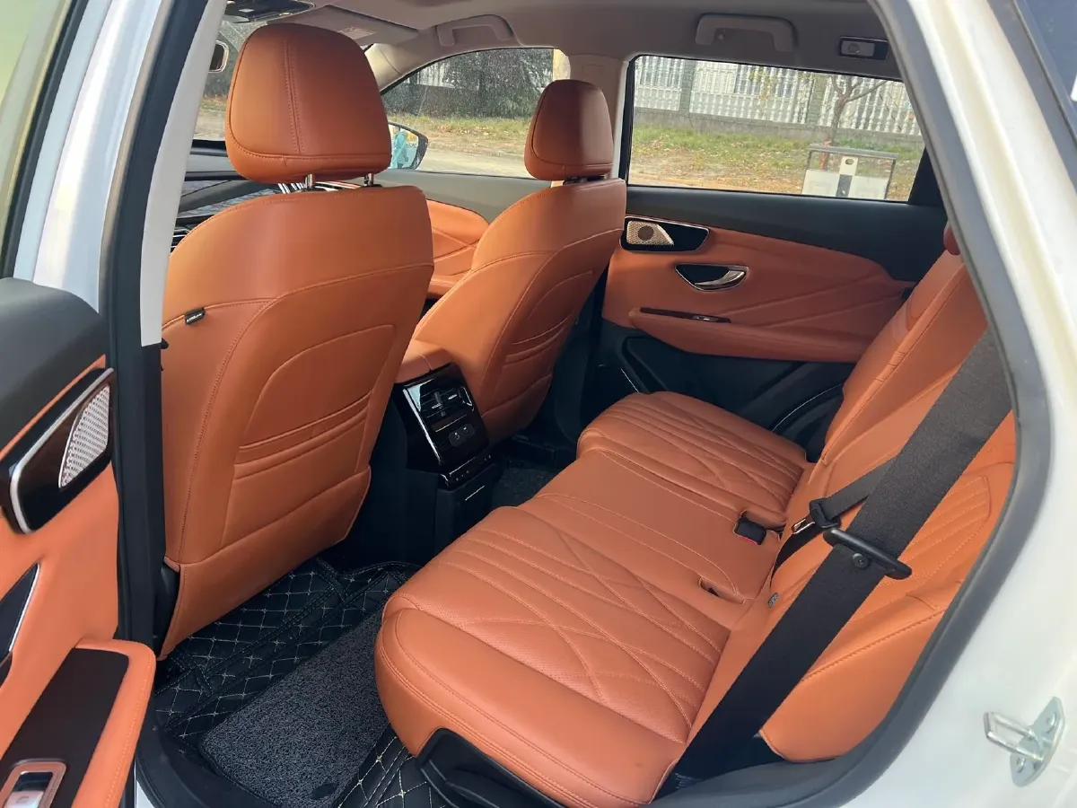 2024 Jetour ShanHai L7 1.5T 156HP L4 2DHT PHEV 19.43KWH,autocango,china used car exporter,china ev exporter,chinese used car exporter,chinese used ev exporter