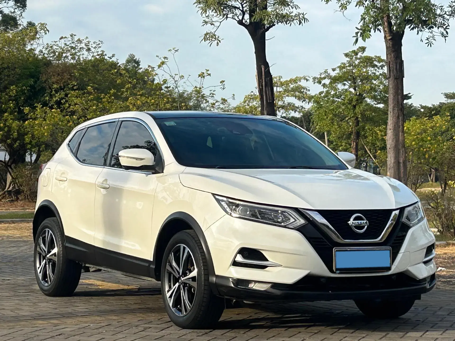 2021 NISSAN QASHQAI thumbnail 3
