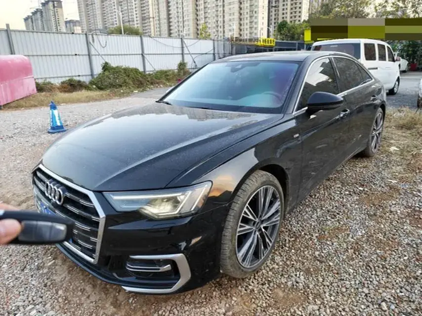 2024 AUDI A6L view 1